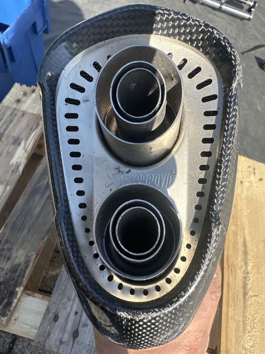 Wydech tłumik Akrapovic Tmax Yamaha Tmax T max  560