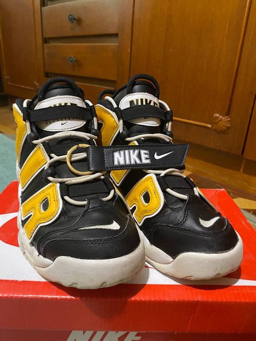 Продам снікерси NIKE