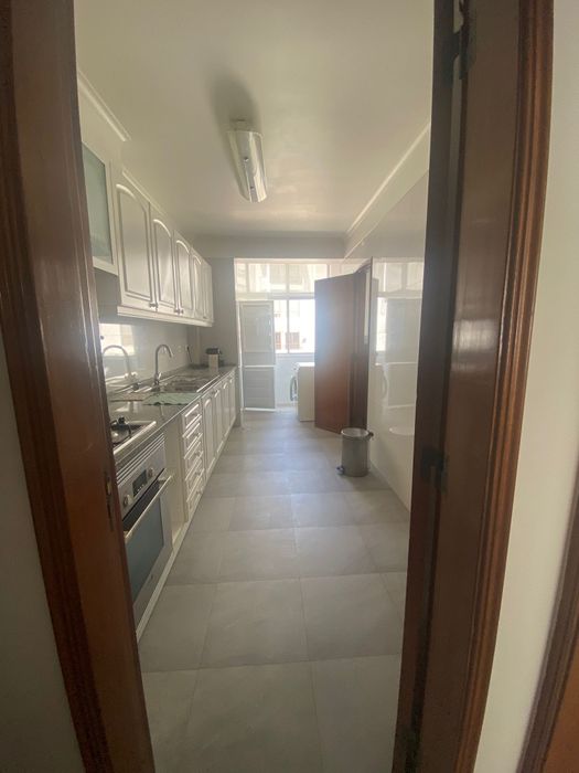 Arrenda-se Apartamento T3, Estoril