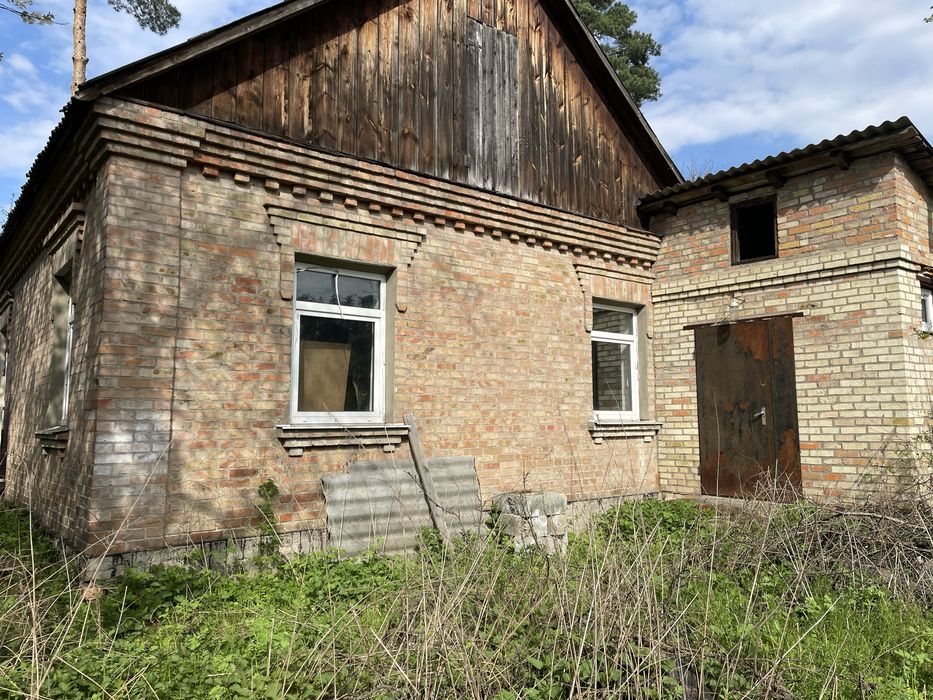 Частина будинку з ділянкою 6,5 соток