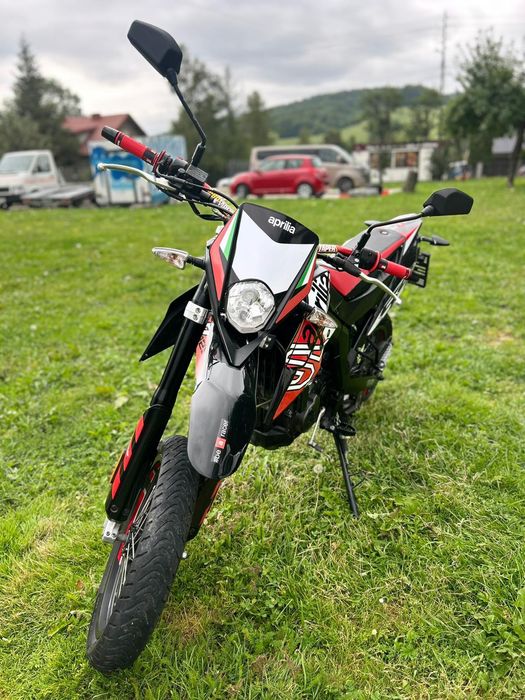 Aprilia SX 125  .