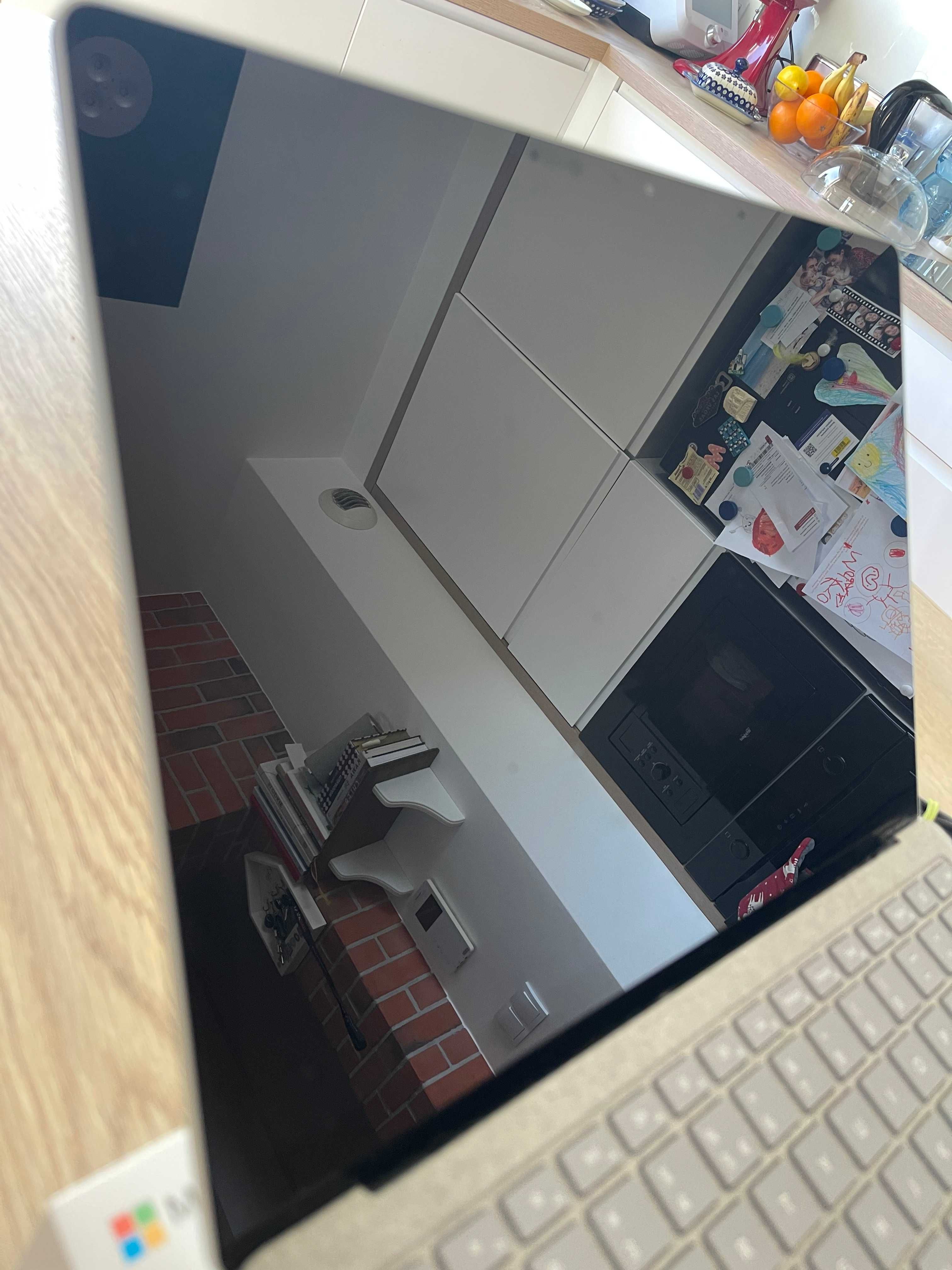 Microsoft Surface Laptop i5-7200U/8GB/256GB/Win10s