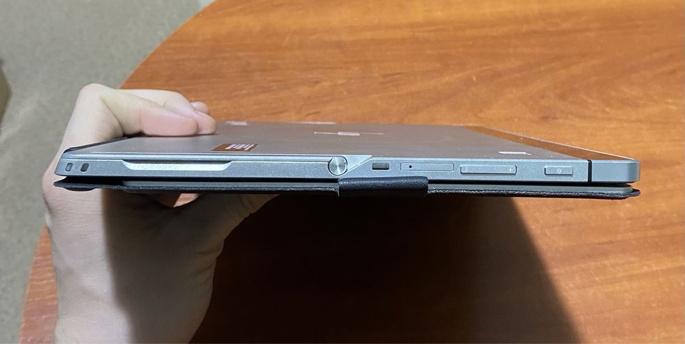 Ноутбук HP Elite x2 12"/ 8Gb RAM/256GB SSD/ i5-7300! N2508