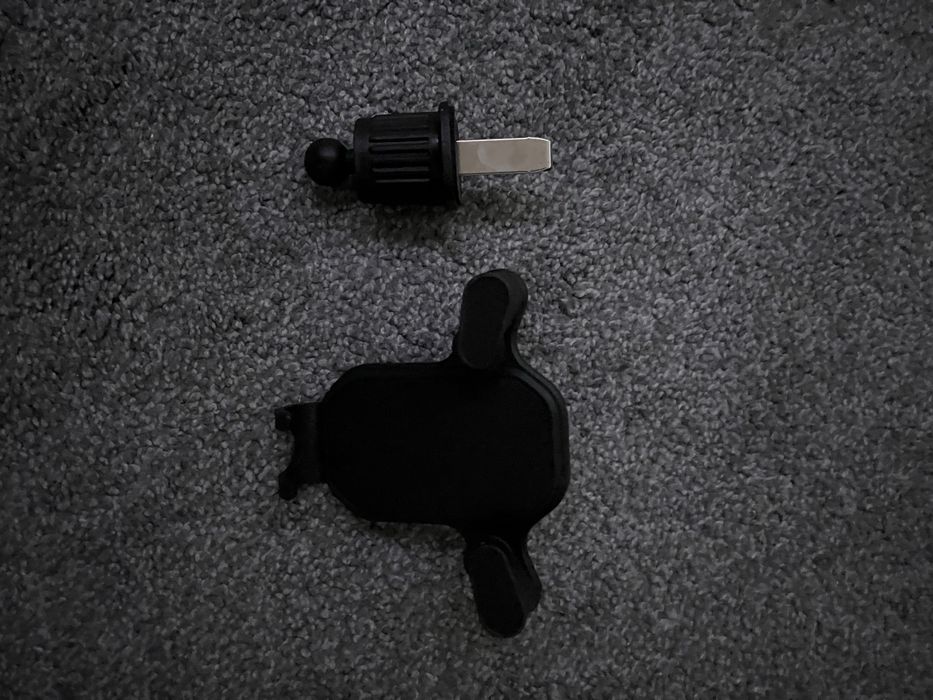 Uchwyt na telefon do samochodu