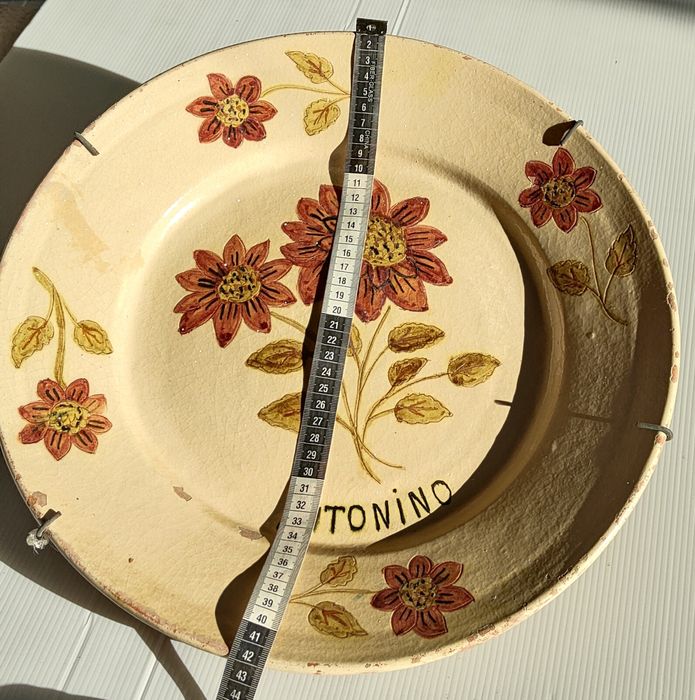 2 Pratos barro Redondo Adriano Martelo 43 cm