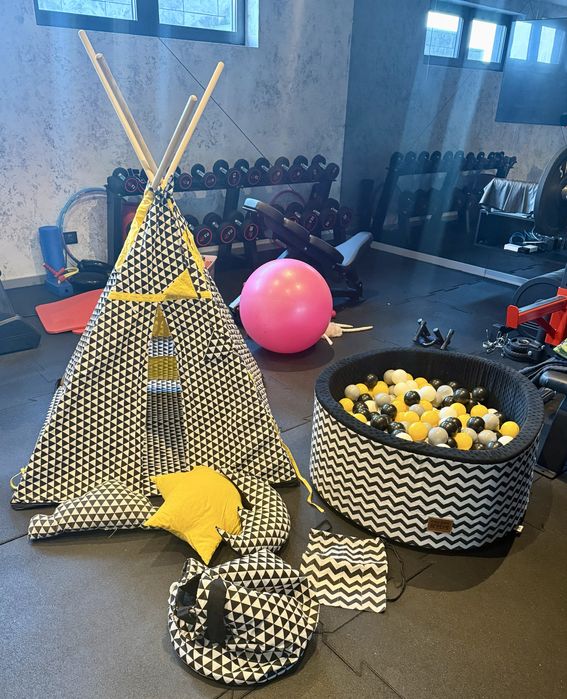 Tipi + basen z kulkami Golden Kids