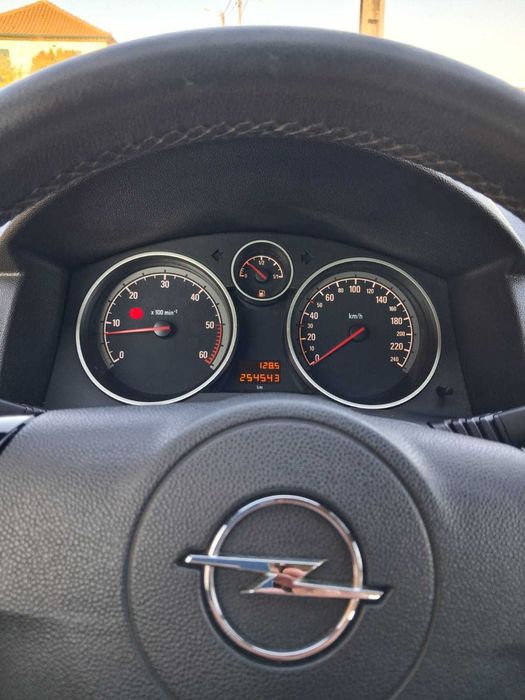 Opel Astra Caravan 1.7 CDTI 110CV Cosmo EcoFlex