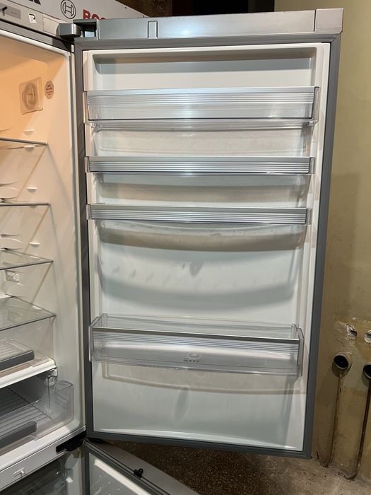 Холодильник Neff K5890X3 з Німеччини