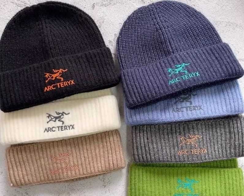 Зимові шапки Arcteryx