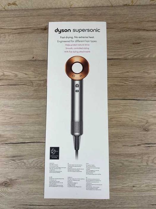 Świetna suszarka do włosów.