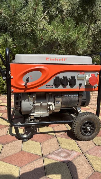 Продам генеретор ( бензин )