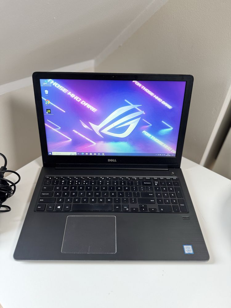 Laptop Dell Vostro 5568 i5 8GB 256SSD Nvidia 940MX 4GB FullHD