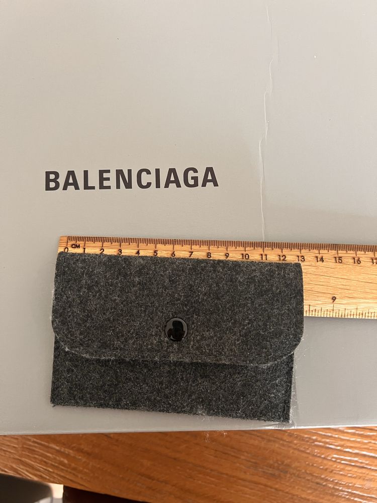 Nowe filcowe etui na karty lub kasę zara home