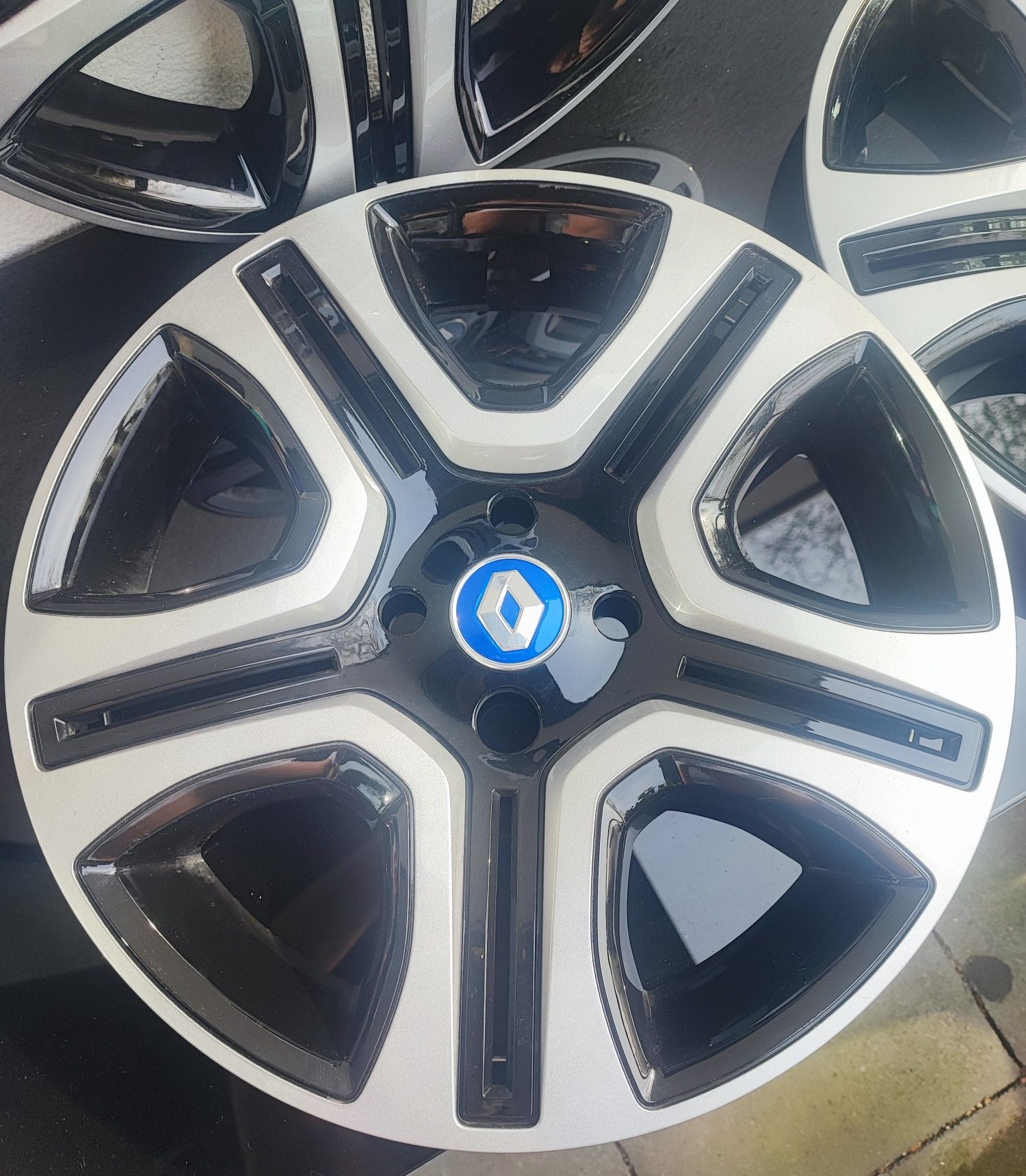 Kołpak Renault oryginalny 16"