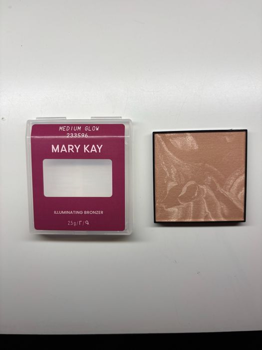 NOWOŚĆ! Puder Brązujący Medium Glow (Błyszczący) Mary Kay