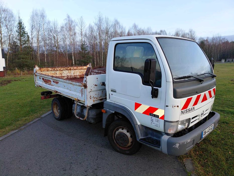 Nissan Capstar 2004 r 178 tys przebieg wywrotka kiper