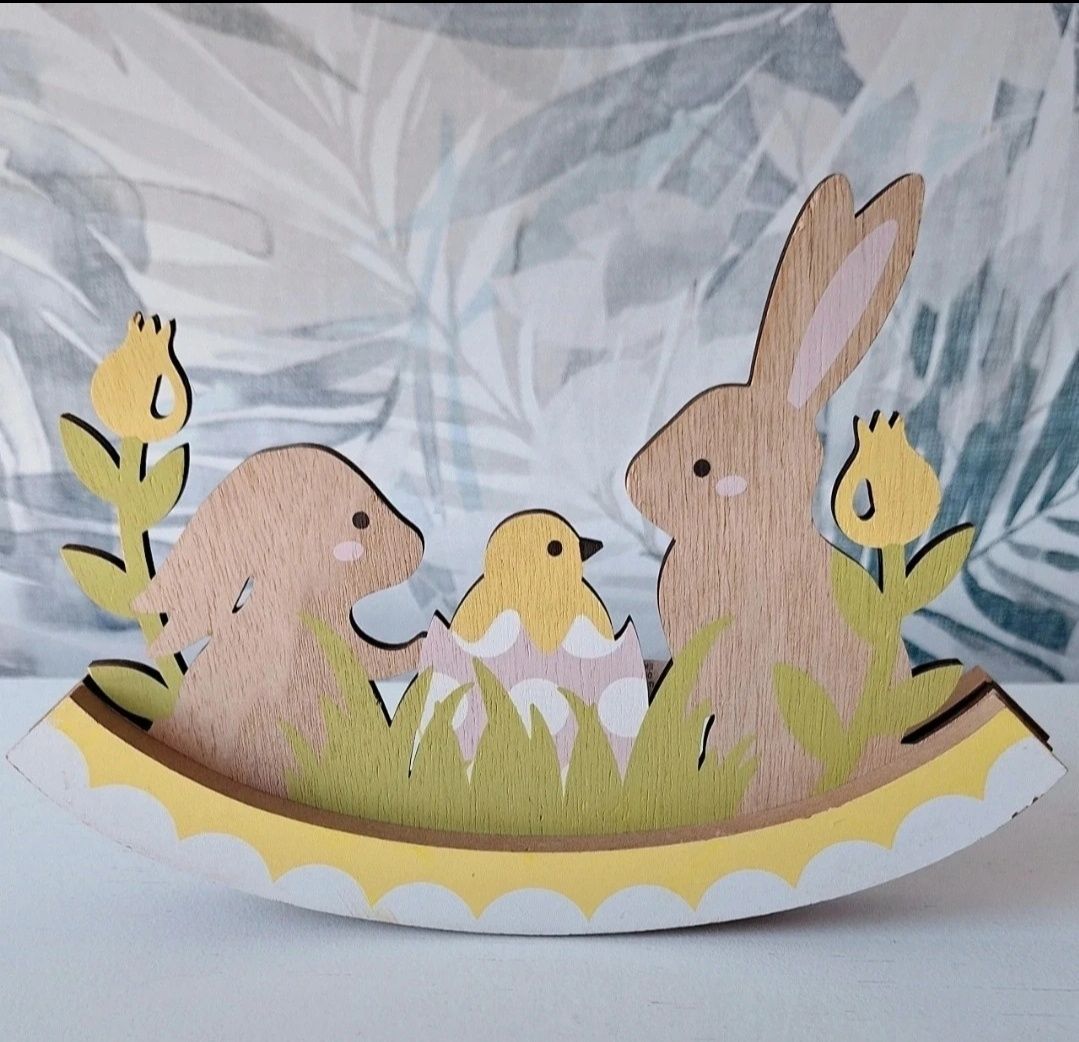 Dekoracja wielkanocna z drewna Easter