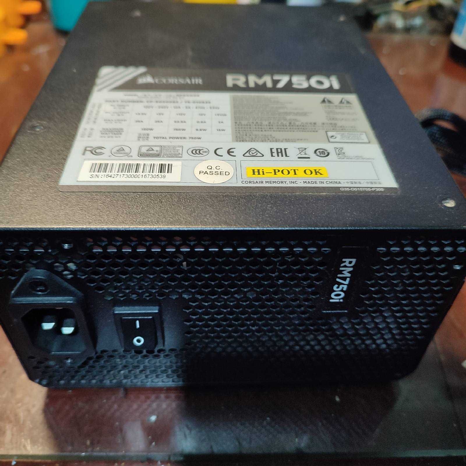 Блок живлення Corsair RM750i 750W