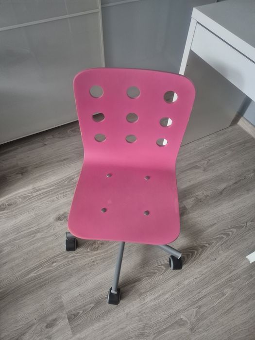 Biurko Micke 73x50 plus krzesło gratis