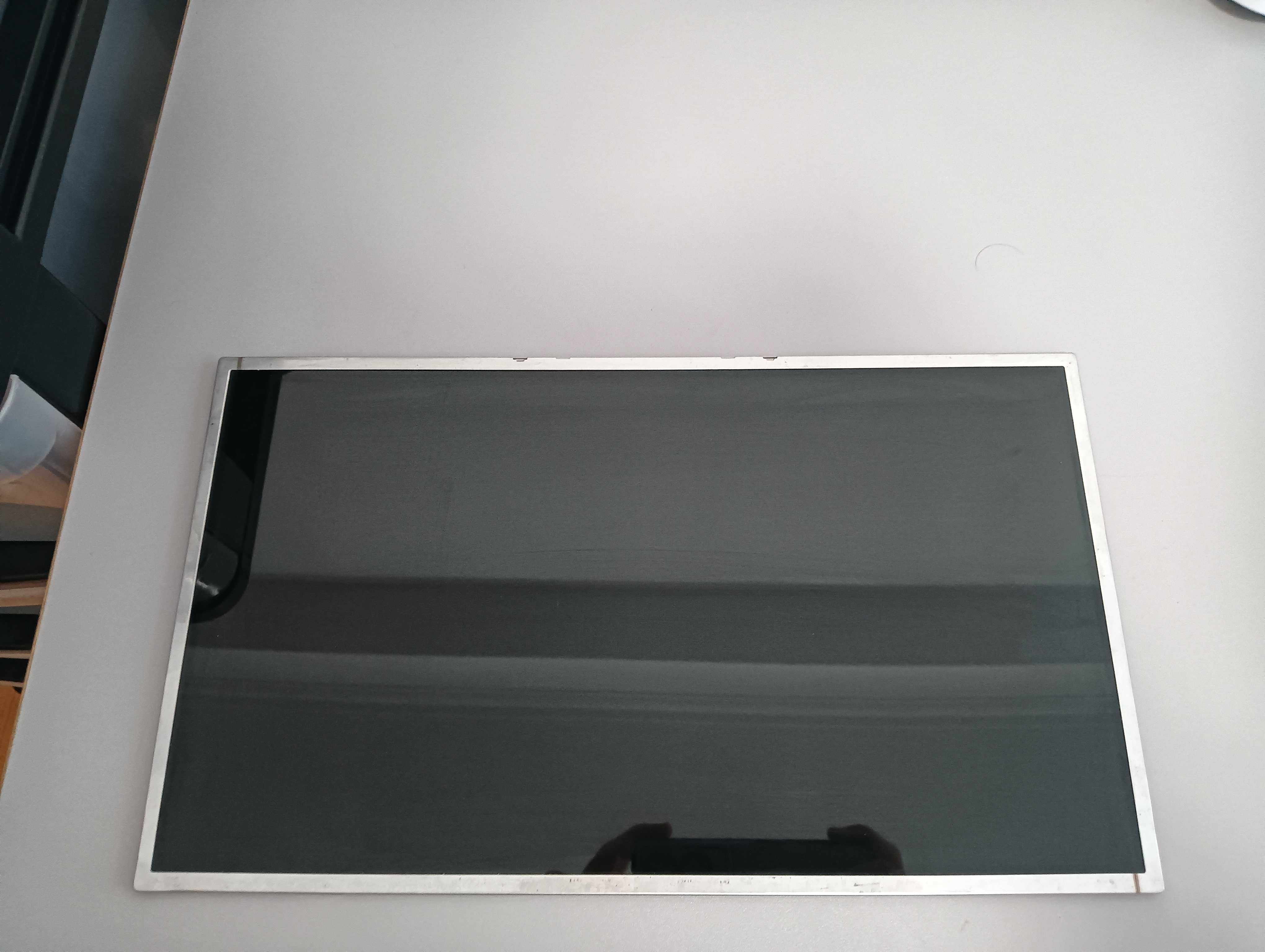 Vendo: Ecrã de Portátil LG B156XW02 LED (15.6 polegadas)