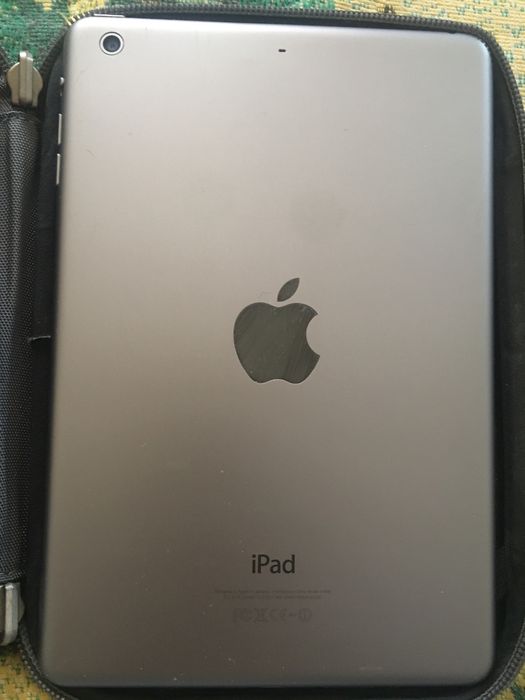 Продам чехол для планшета Case Logic