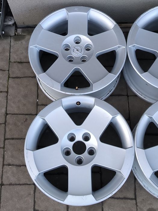 Диски Intra оригінал Opel r17 5x110 Opel Jeep