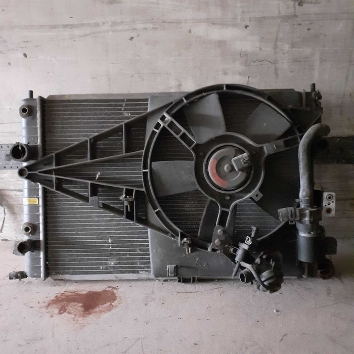 Chłodnica Opel Omega 2.5 V6