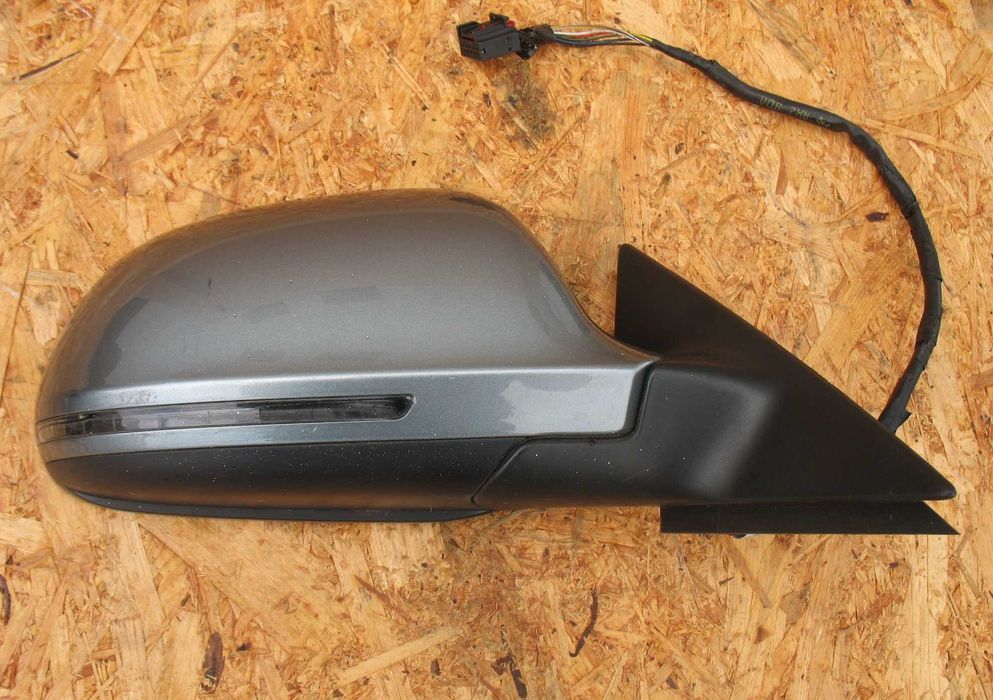 Audi A3 8P Lift 08-12r 3 drzwi LY7E Lusterko Prawe 8 PIN EU