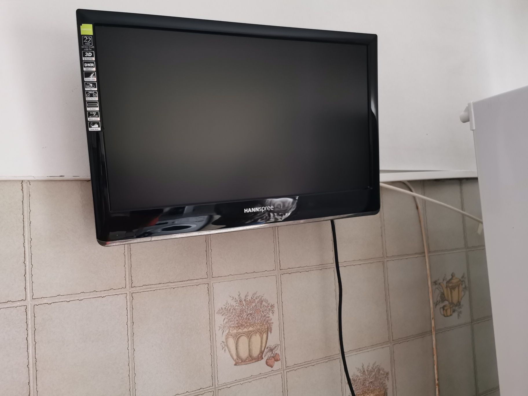 Televisão LCD boa, como nova