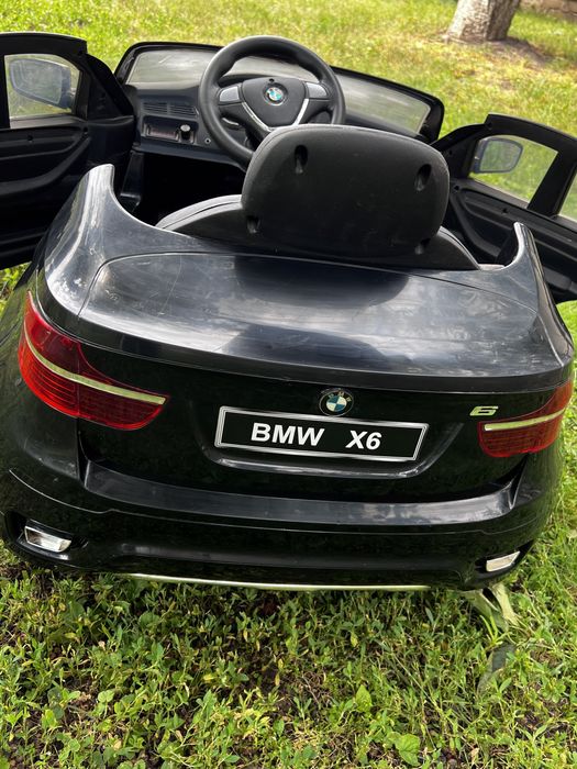 Електромобіль BMW X6