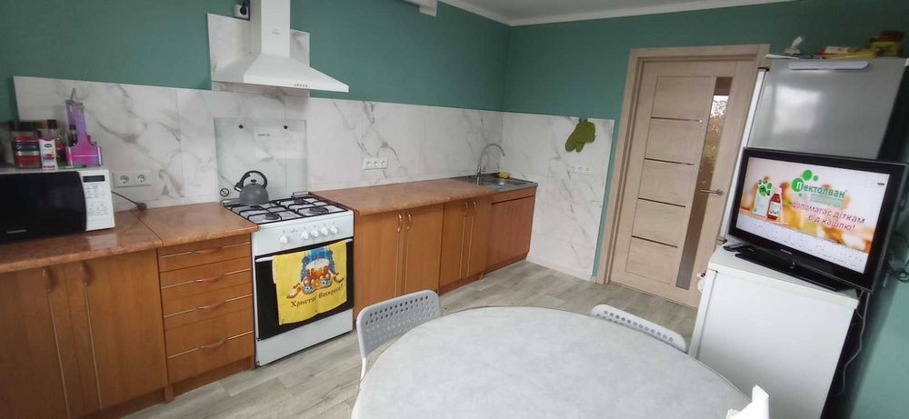 Продам або обміняю трикімнатну квартиру по вулиці Шишацькій