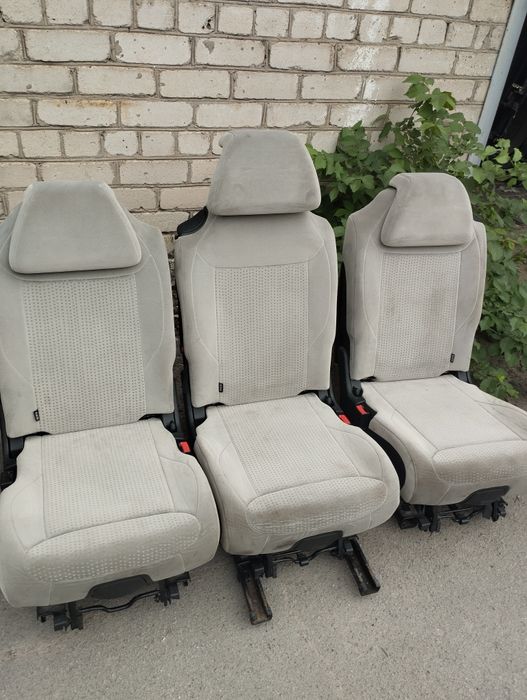 Сиденья Citroen C4 picasso разборка