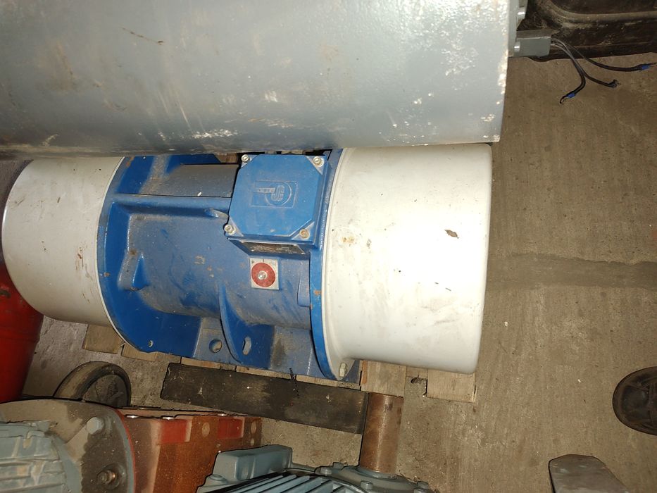 Silnik wibracyjny 0.1kw do 3kw