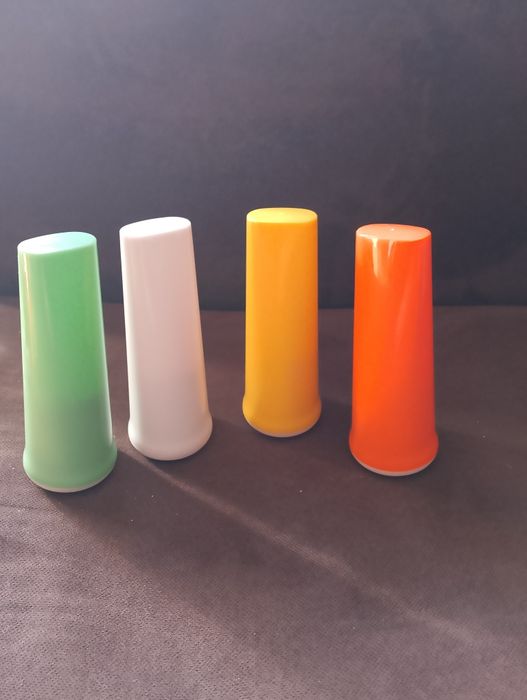 Zestaw 4 kolorowych lampek