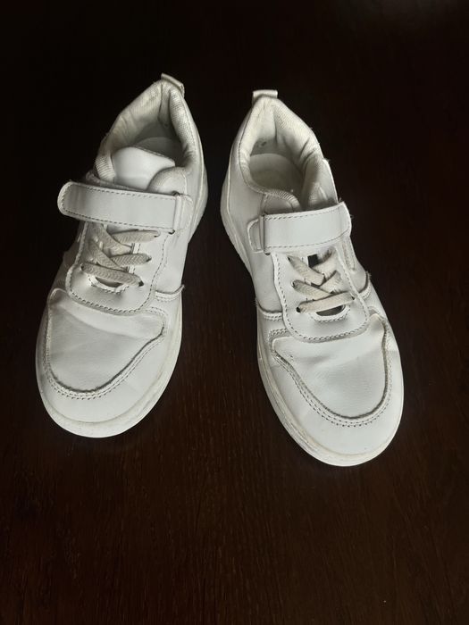 Кросівки дитячі білі