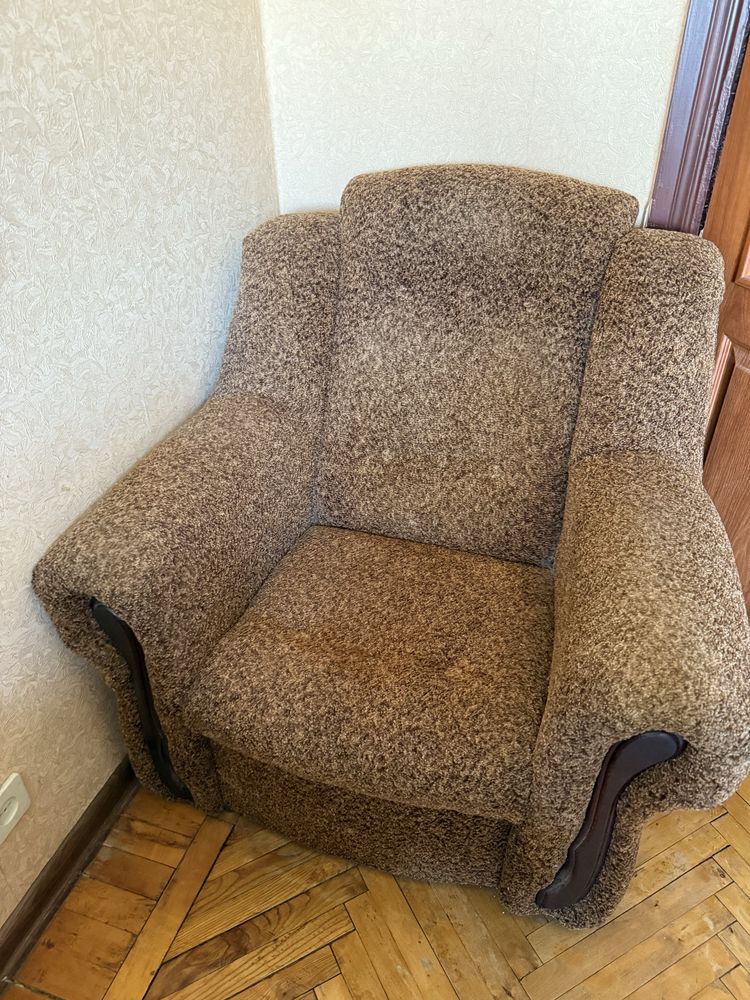 Крісло в чудовому стані