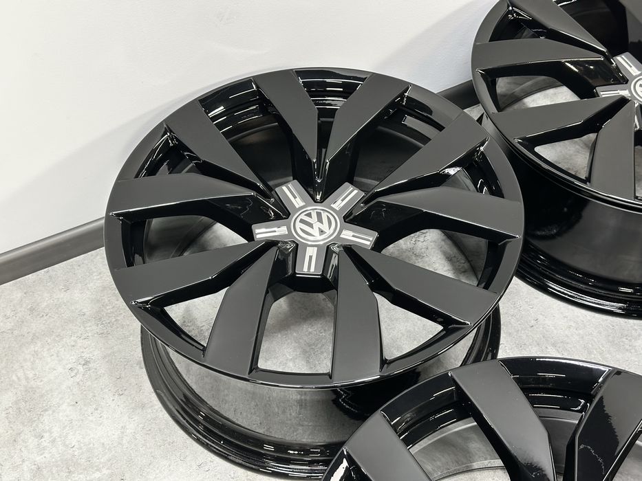 Оригінальні диски Volkswagen VW Touareg Montero 5x112 R20. 760601025C