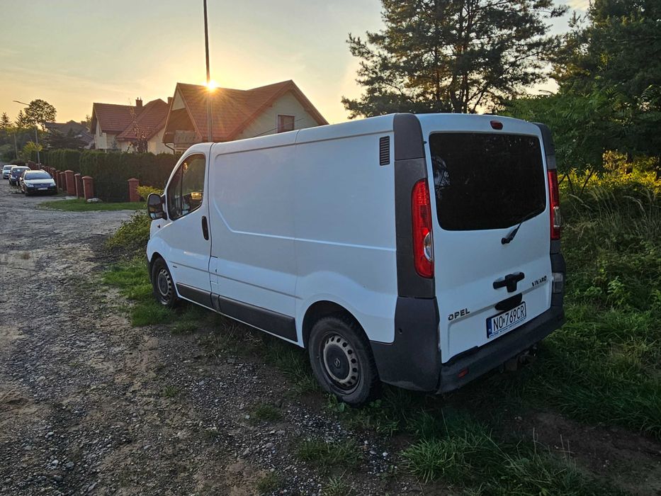 Opel Vivaro 2.0dci 90km faktura vat zamiana