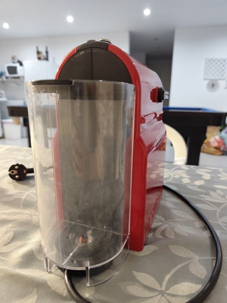 Máquina de café KRUPS Nespresso Inissia