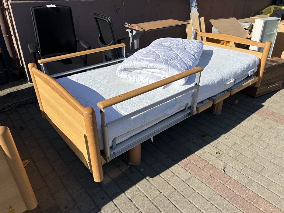 Tanio.Łóżka rehabilitacyjne.Z Niemiec. Zapraszam.Komis u Równego