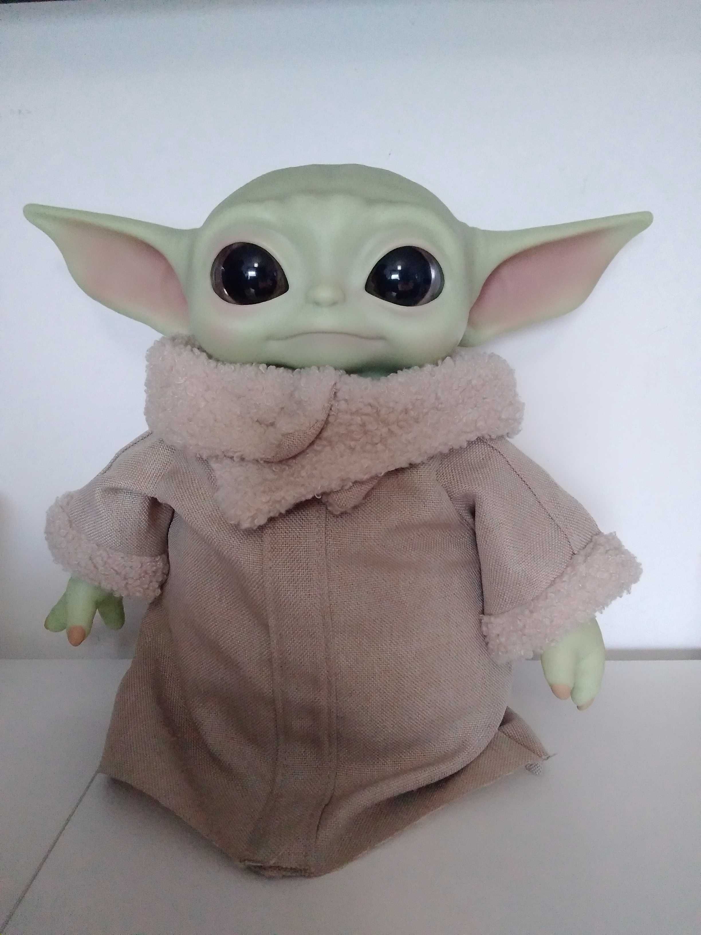 Boneco Peluche Baby Yoda 28cm Mandalorian de Star Wars The Child