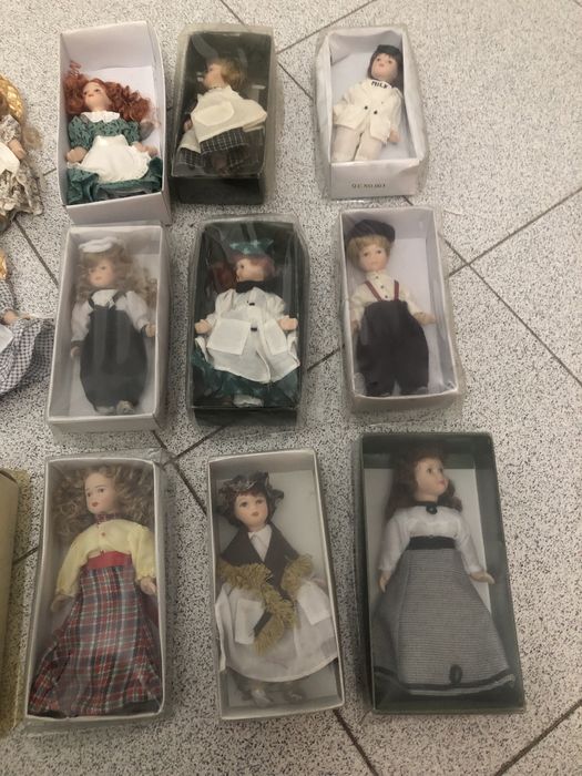 15 Bonecas de procelana