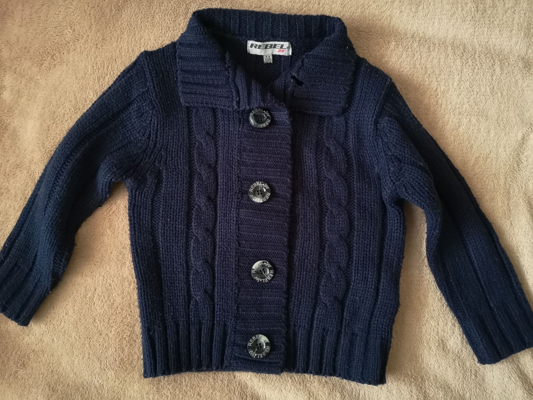 Gruby ciepły sweter na guziki firmy Rebel 2-3 lata