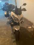 Moto kawasaki com 15000kns