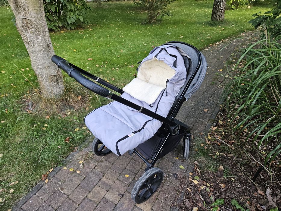 Wózek Venicci Tinum Upline 3w1 + śpiworek z wełny owczej gratis!