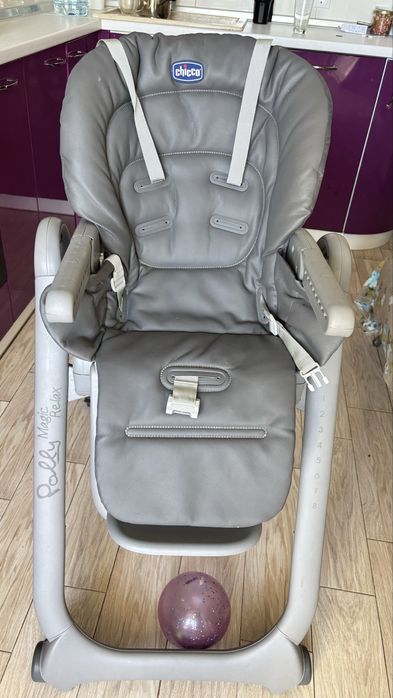 Стульчик для кормления Chicco Polly Magic