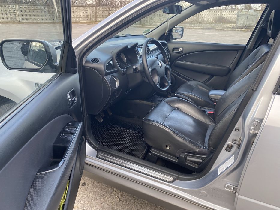 Продам Mitsubishi Outlander 1