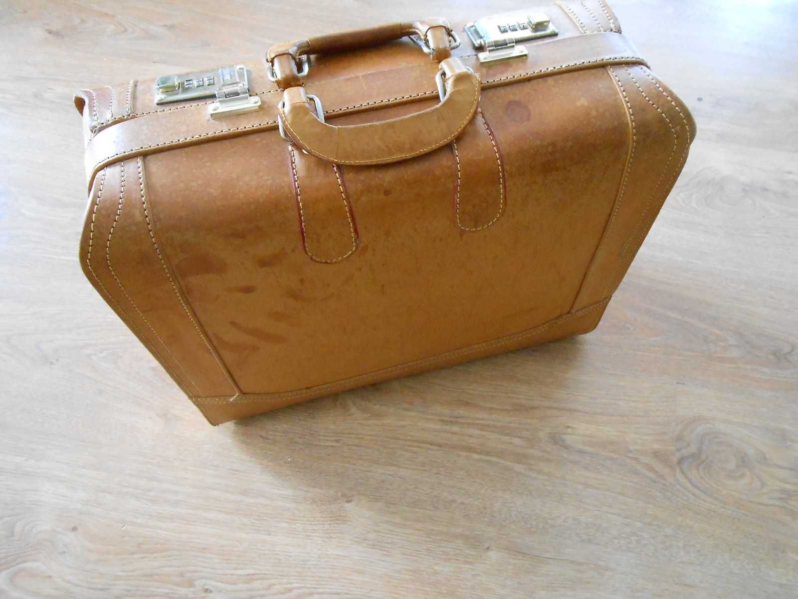 piekny kuferek skóra naturalna walizeczka neseser ładny zadbany