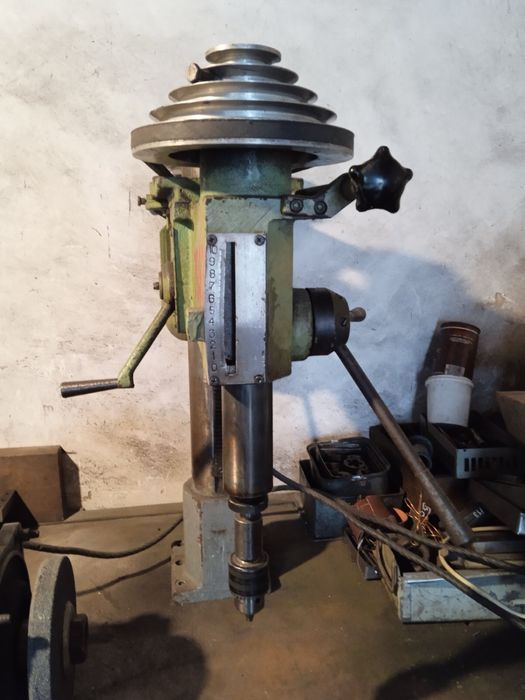 Свердлильний верстат