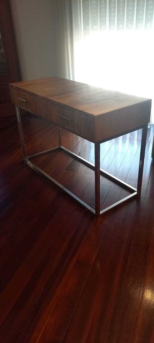 Mesa em madeira e aço inoxidavel, como novas64564403478658122